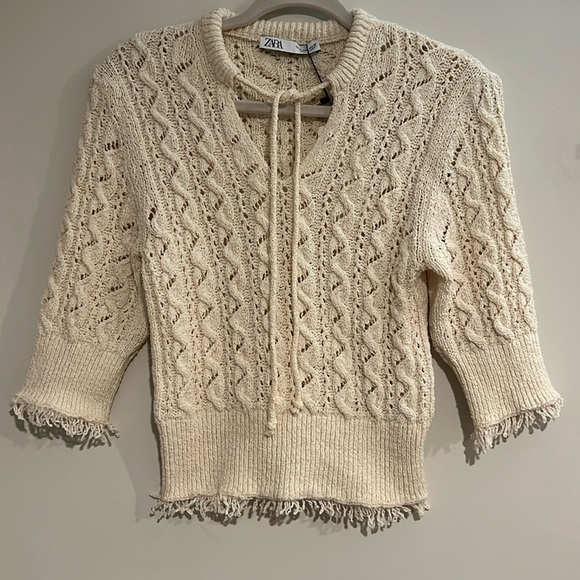 Zara Tops - Knit Top